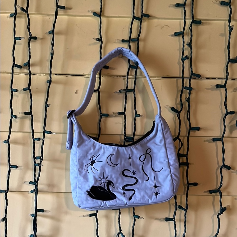 BAGGU Light Blue Shoulder Bag with Black Design